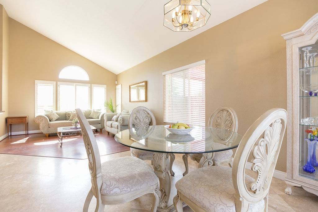 Bonita, CA 91902,535 Galveston Way