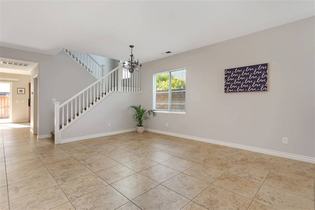 Escondido, CA 92027,471 Whitby Glen