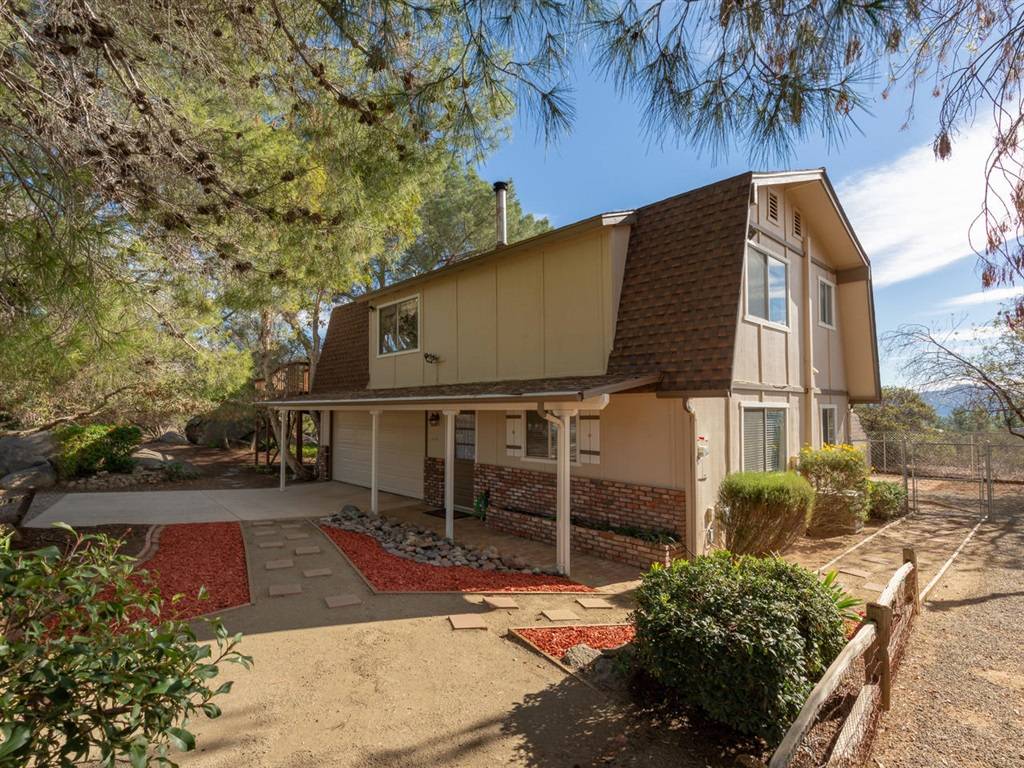 Alpine, CA 91901,3441 E Victoria Drive