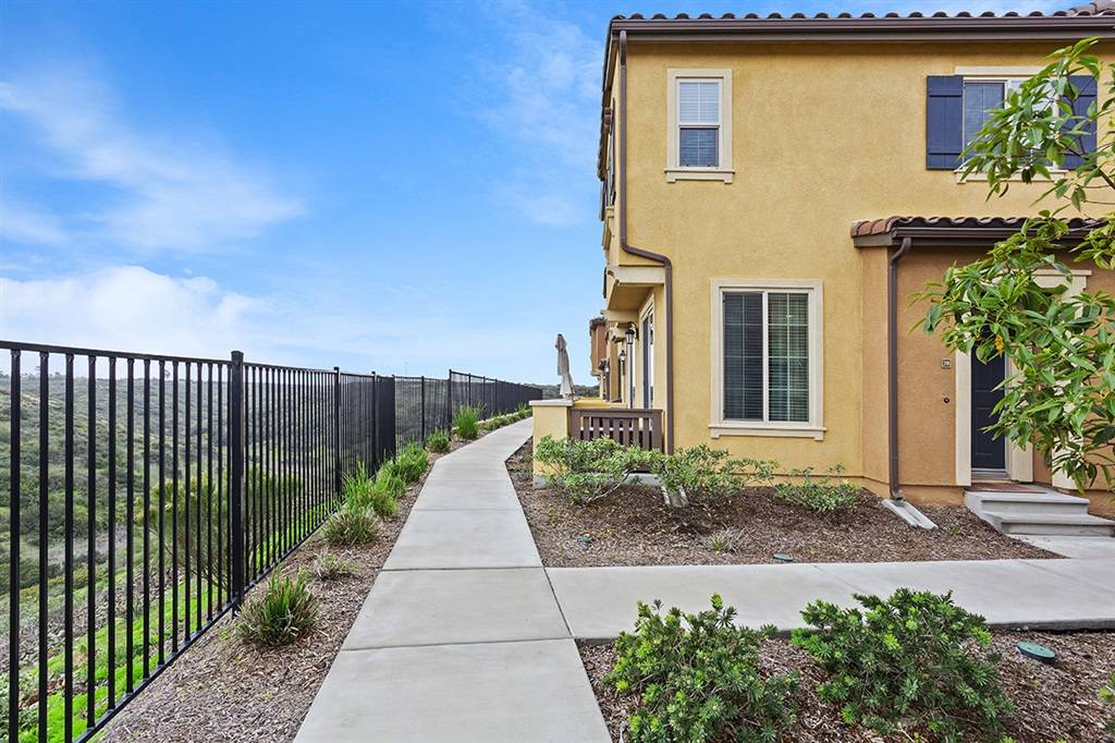 San Diego, CA 92154,1795 Saltaire Pl 28