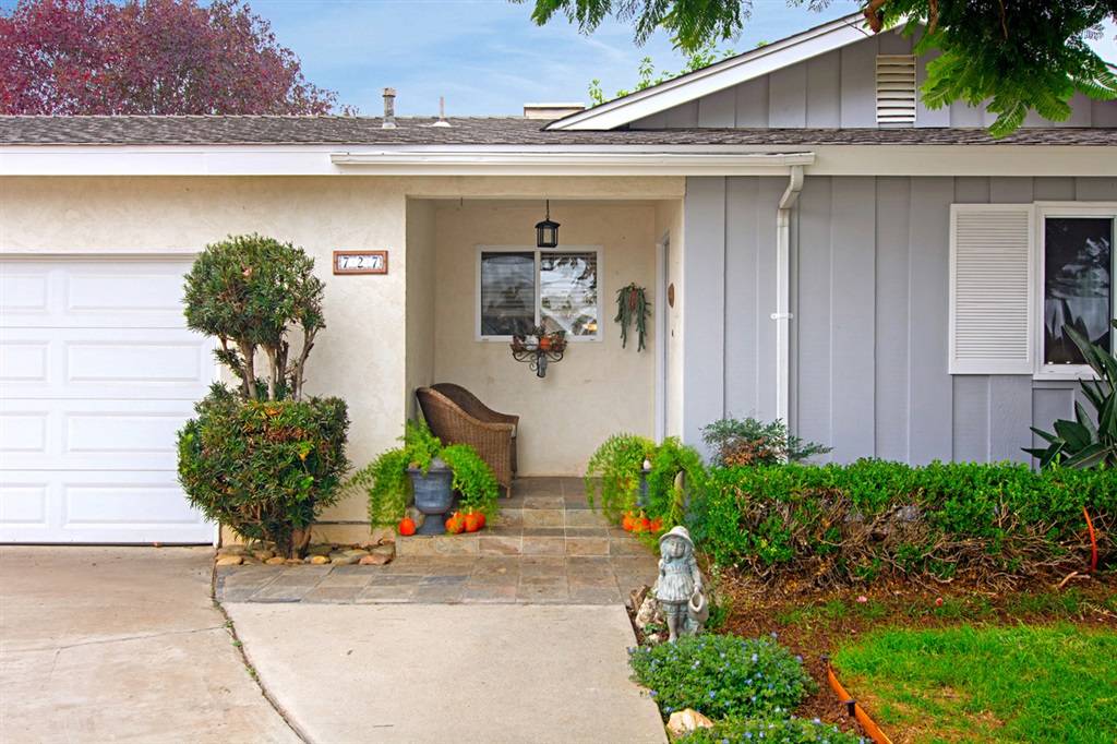 Imperial Beach, CA 91932,727 Iris Ave