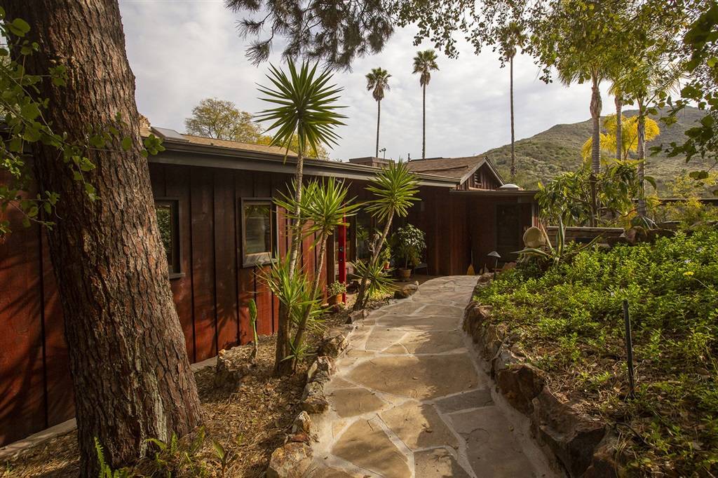 Escondido, CA 92029,715 Quiet Hills Farm Rd