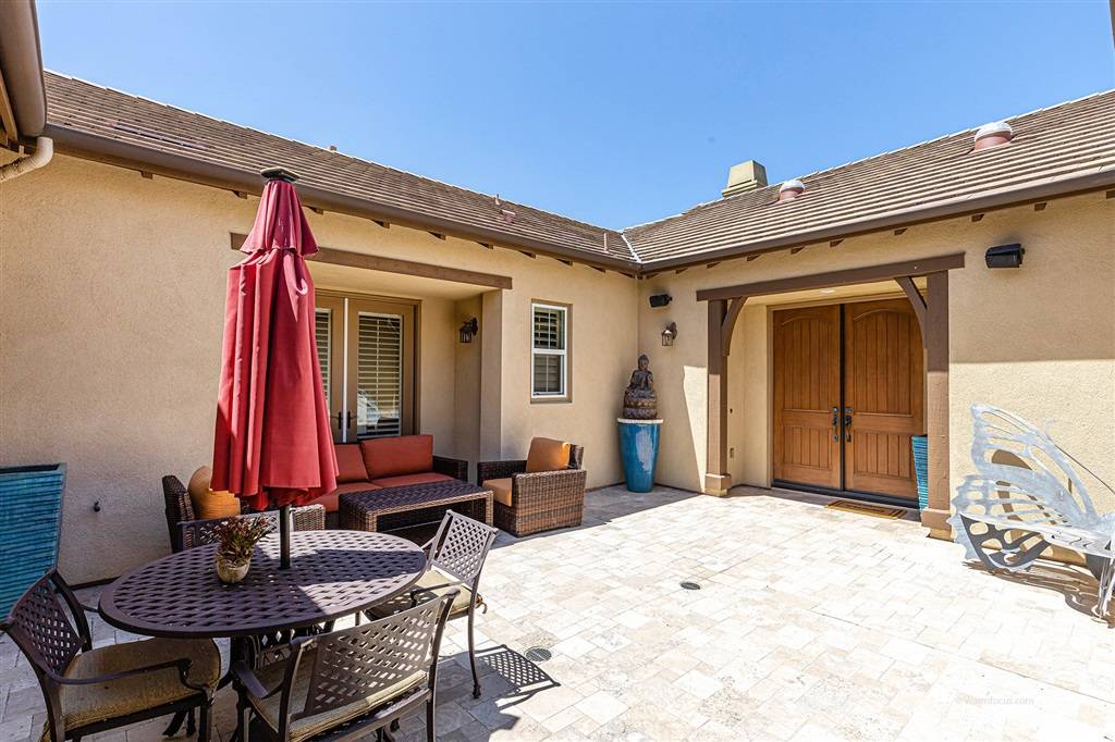 Carlsbad, CA 92009,2230 Ivory Pl