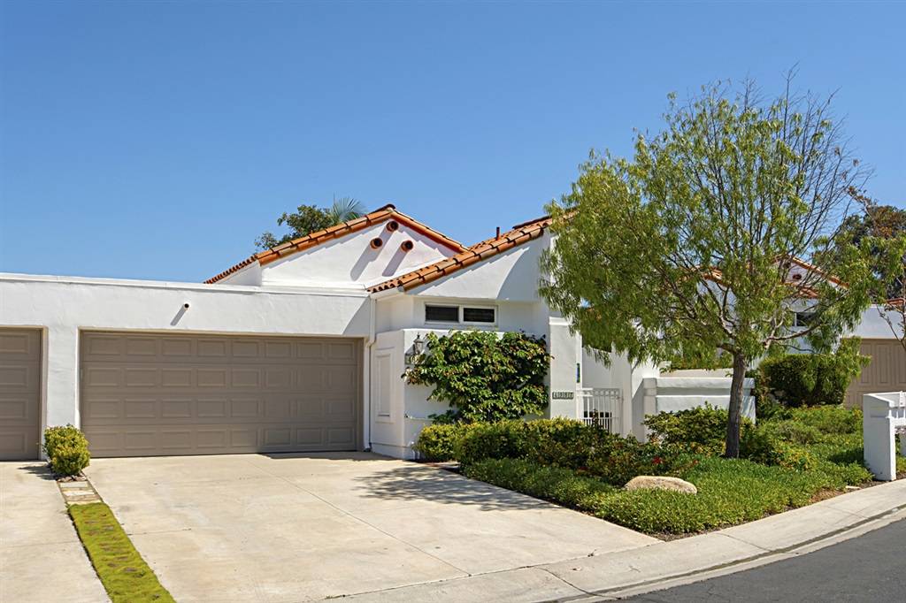 Oceanside, CA 92056,4987 Delos Way