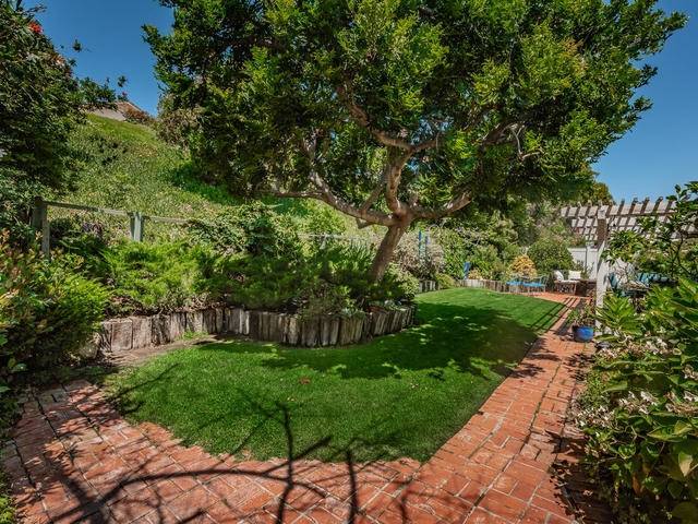 Solana Beach, CA 92075,427 Santa Helena