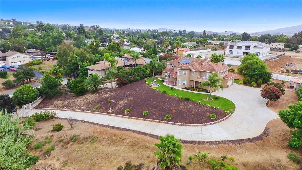 Bonita, CA 91902,3435 Orchard Hill Rd