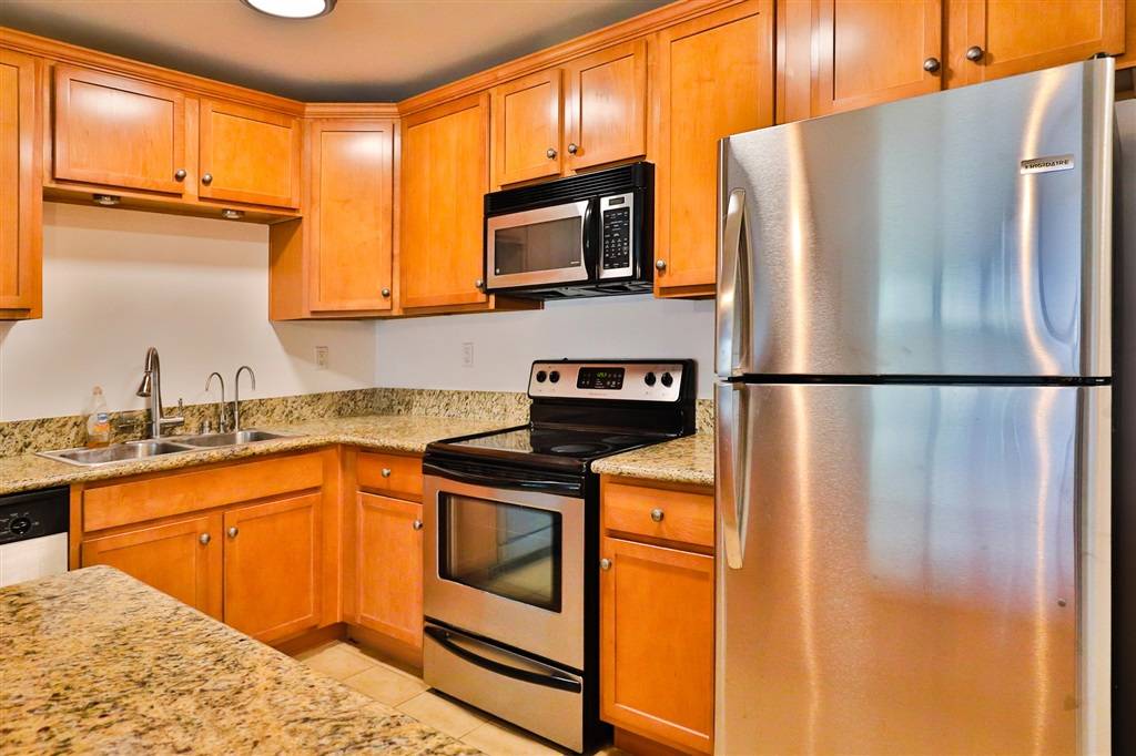 San Diego, CA 92115,4501 Collwood #17