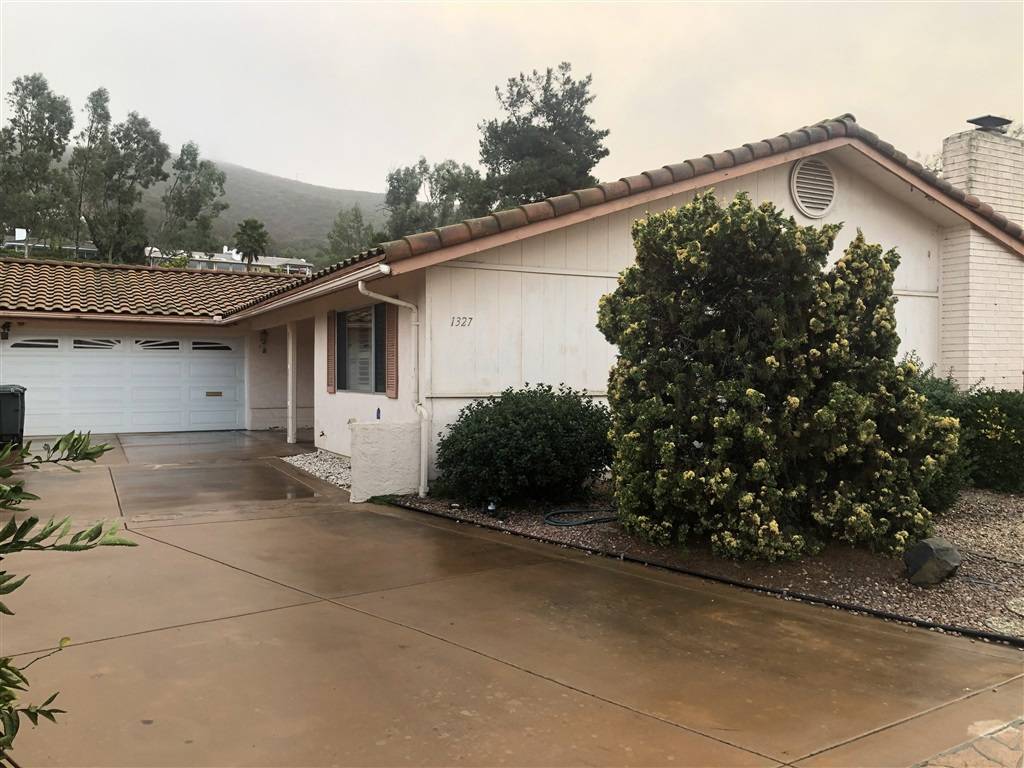 San Marcos, CA 92078,1327 San Julian Dr