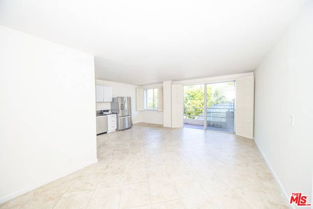 West Hollywood, CA 90069,1131 ALTA LOMA RD #129