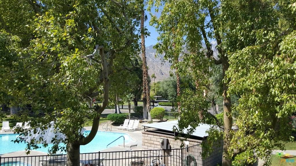 Palm Springs, CA 92262,675 N LOS FELICES CIR #215