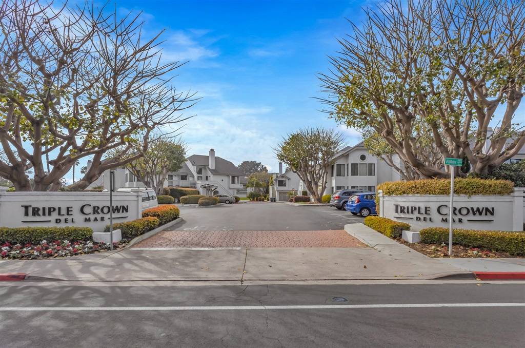 Solana Beach, CA 92075,524 Via de la Valle #B