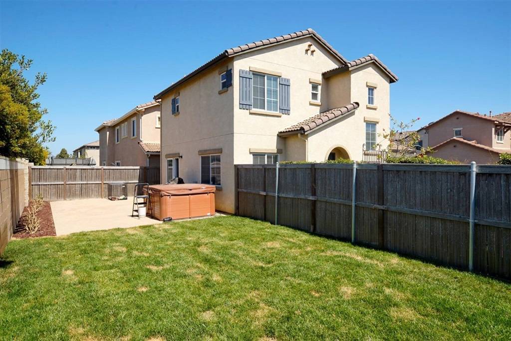 Lompoc, CA 93436,2025 Green Ridge