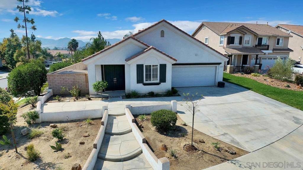 Murrieta, CA 92562,23635 Red Oak Ln