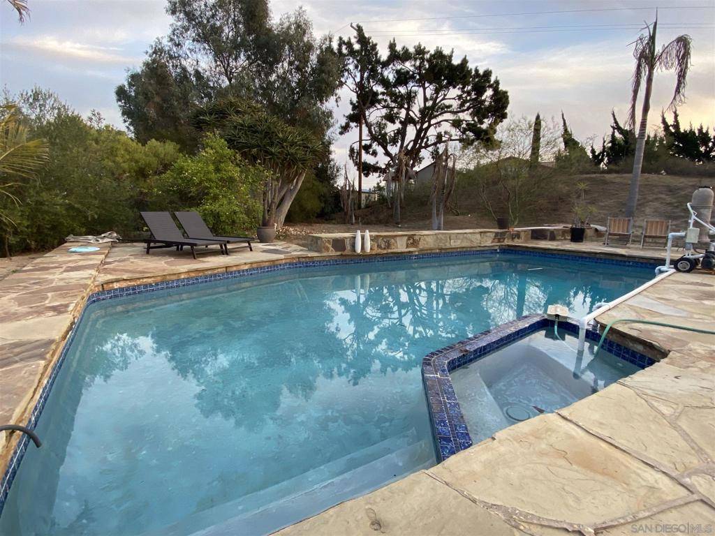 Bonsall, CA 92003,31025 Via Puerta Del Sol