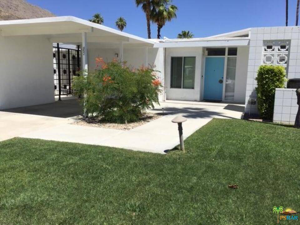 Palm Springs, CA 92264,452 E AZUL CIR