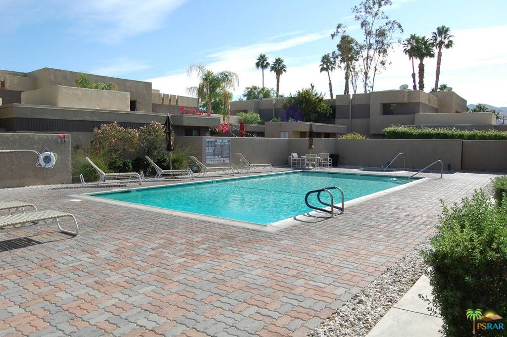 Palm Springs, CA 92262,445 Bradshaw LN