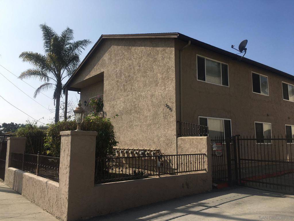 San Diego, CA 92113,3295 Ocean View Blvd #26