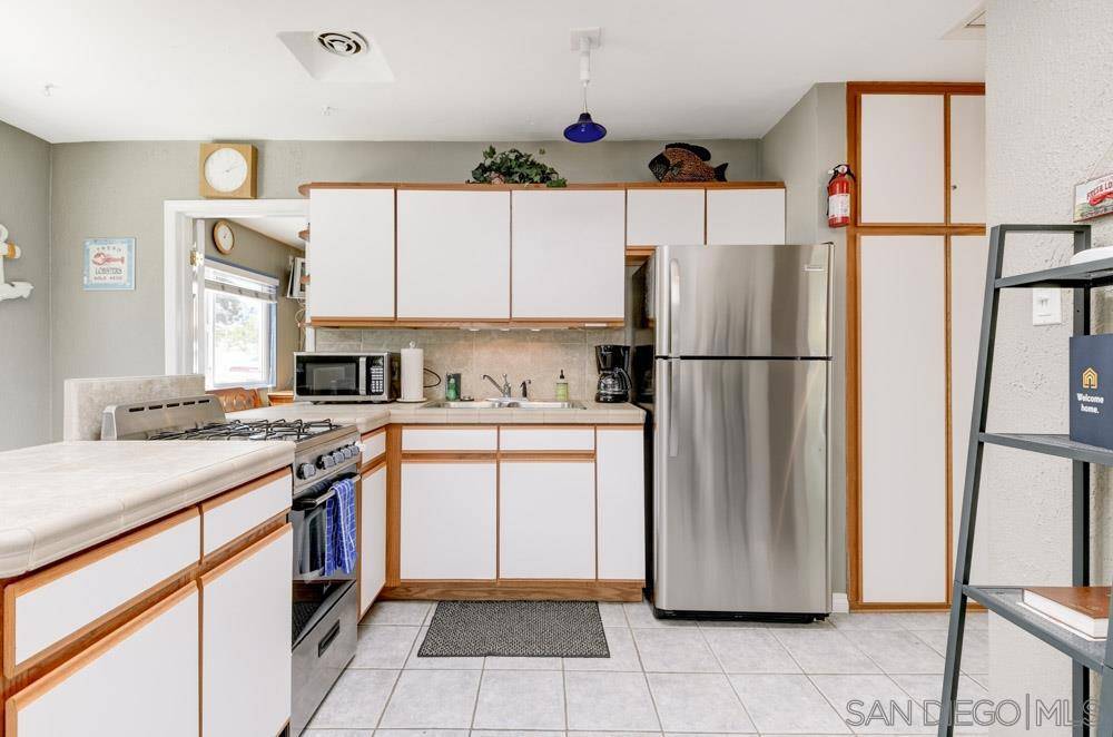 San Diego, CA 92109,842 Portsmouth Ct S