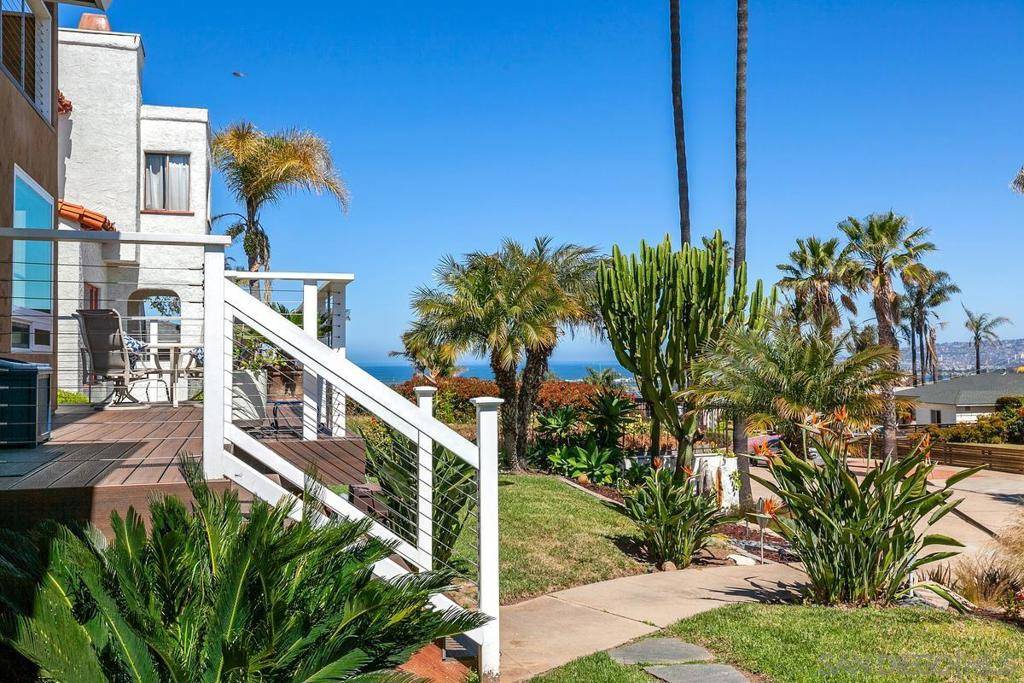San Diego, CA 92107,4427 Saratoga
