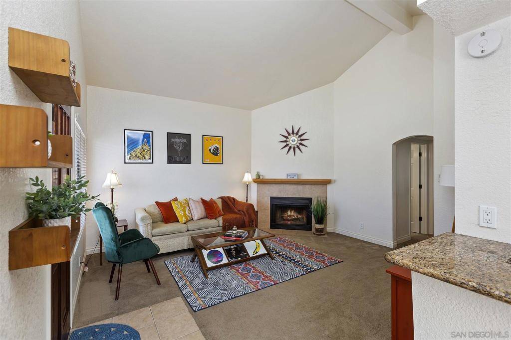 San Diego, CA 92115,4466 Dawson Ave #7