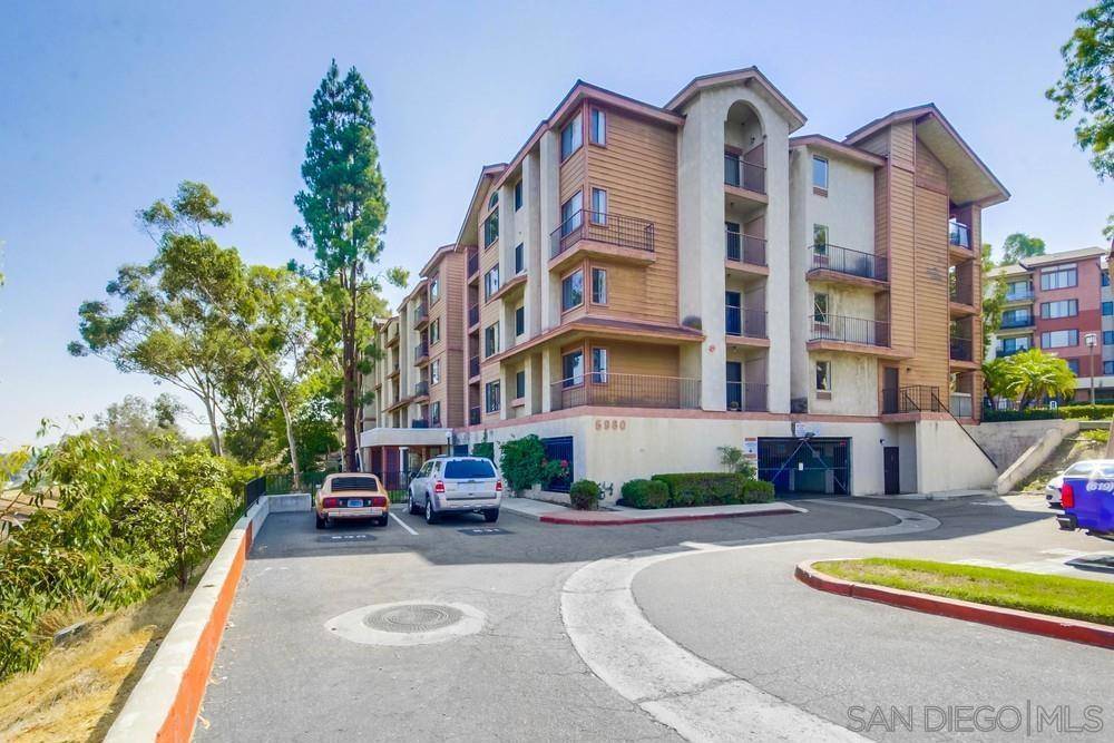 San Diego, CA 92115,5980 Dandridge Ln #215