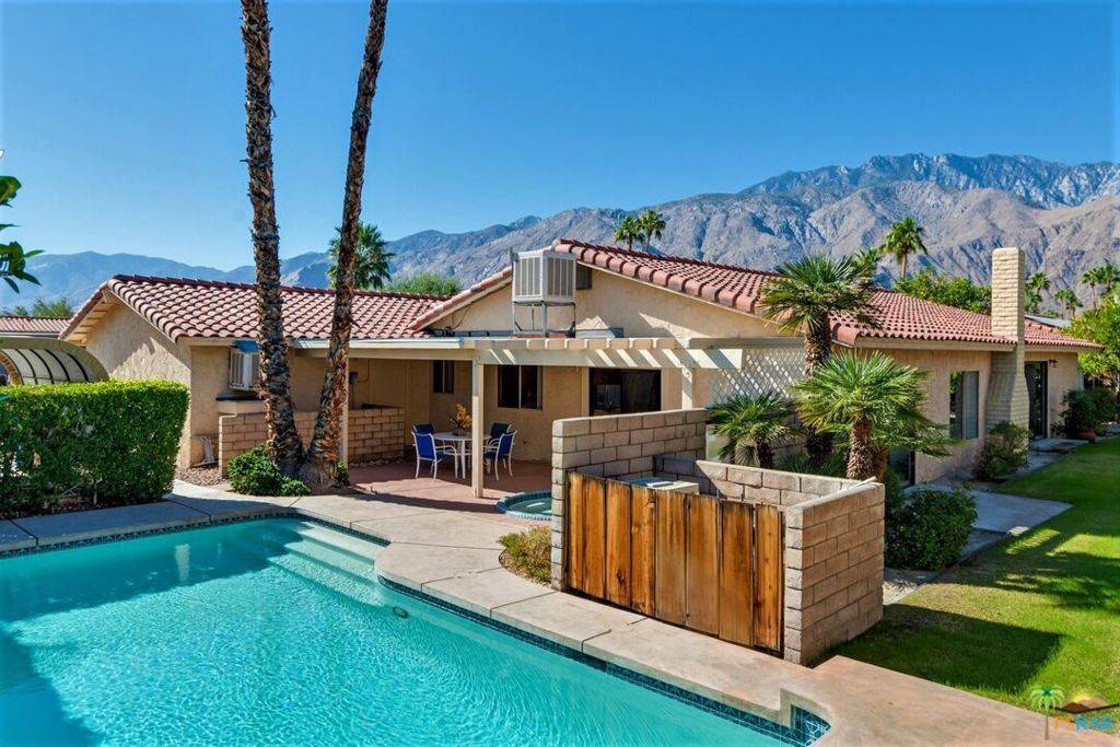 Palm Springs, CA 92262,1280 E Caleta WAY