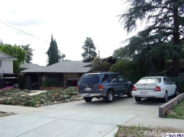 Montrose, CA 91020,2218 Montrose AVE