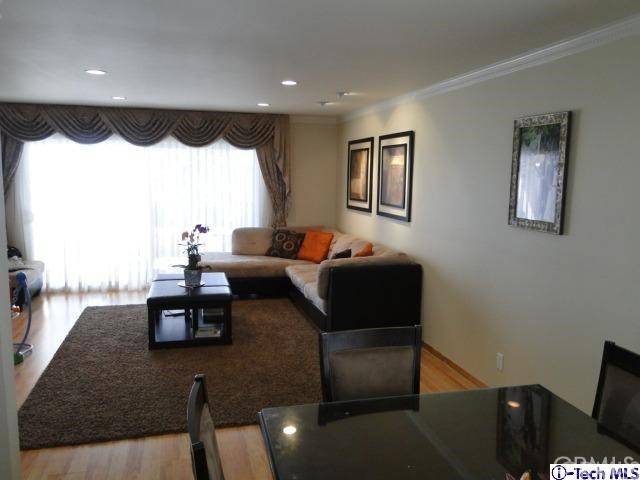 Burbank, CA 91504,9542 VIA VENEZIA