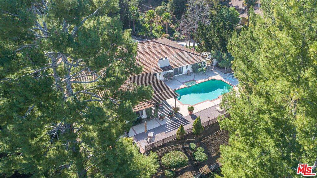 Westlake Village, CA 91361,60 Inverness RD