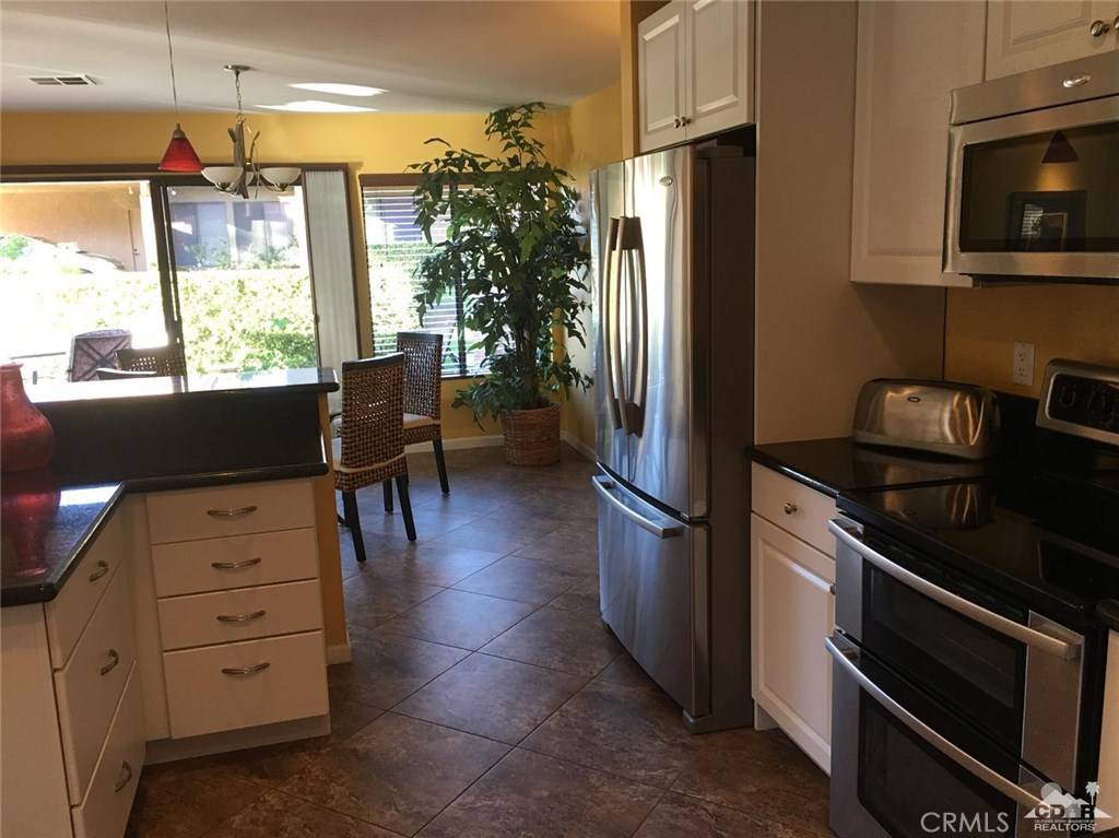 Palm Desert, CA 92260,72580 Moonridge LN