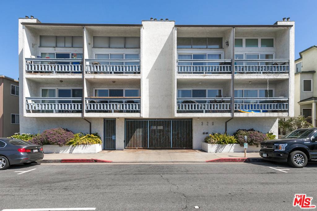 Hermosa Beach, CA 90254,320 Hermosa AVE #106