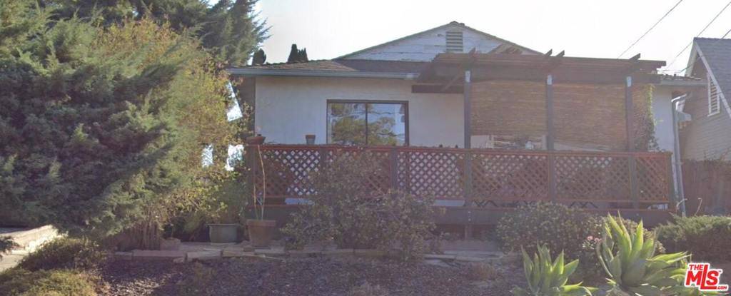 Los Angeles, CA 90026,2140 Lemoyne ST