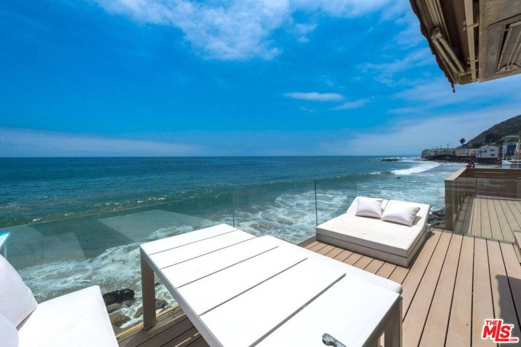 Malibu, CA 90265,20532 Pacific Coast HWY