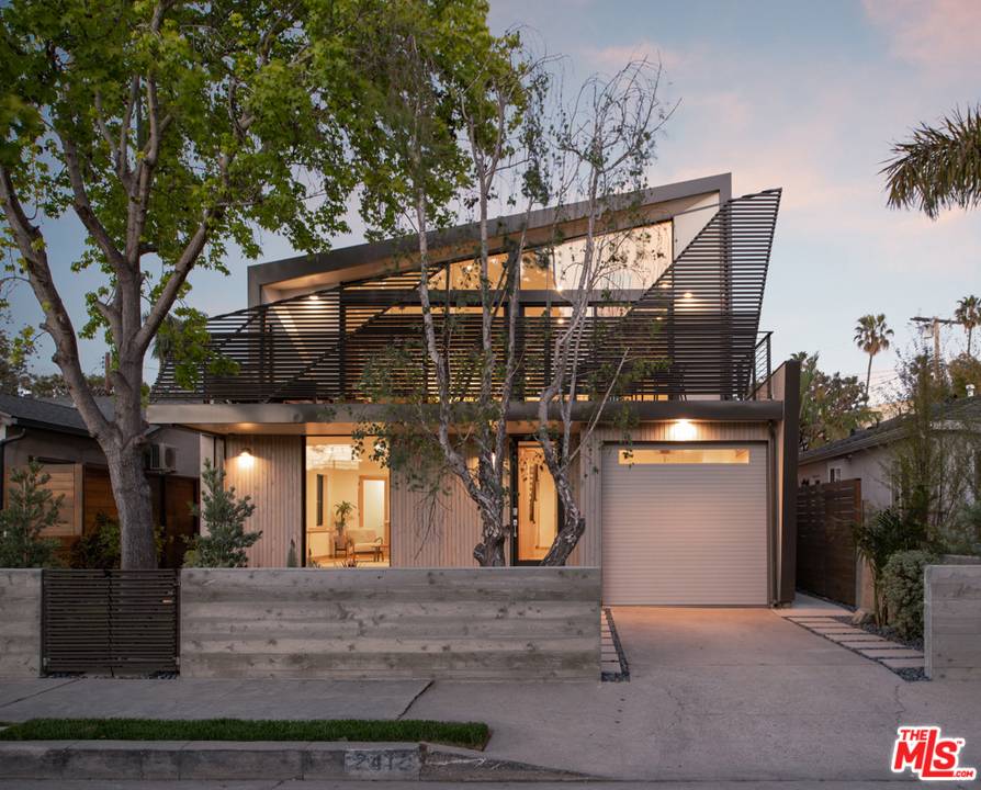 Venice, CA 90291,2412 Bryan AVE