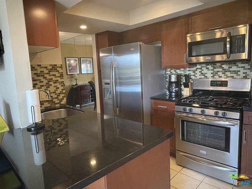 Palm Springs, CA 92264,1552 S Camino Real #331