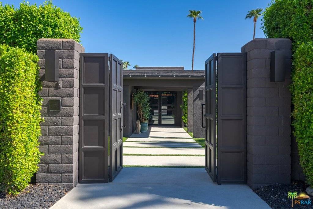 Palm Springs, CA 92264,1270 E Sierra WAY