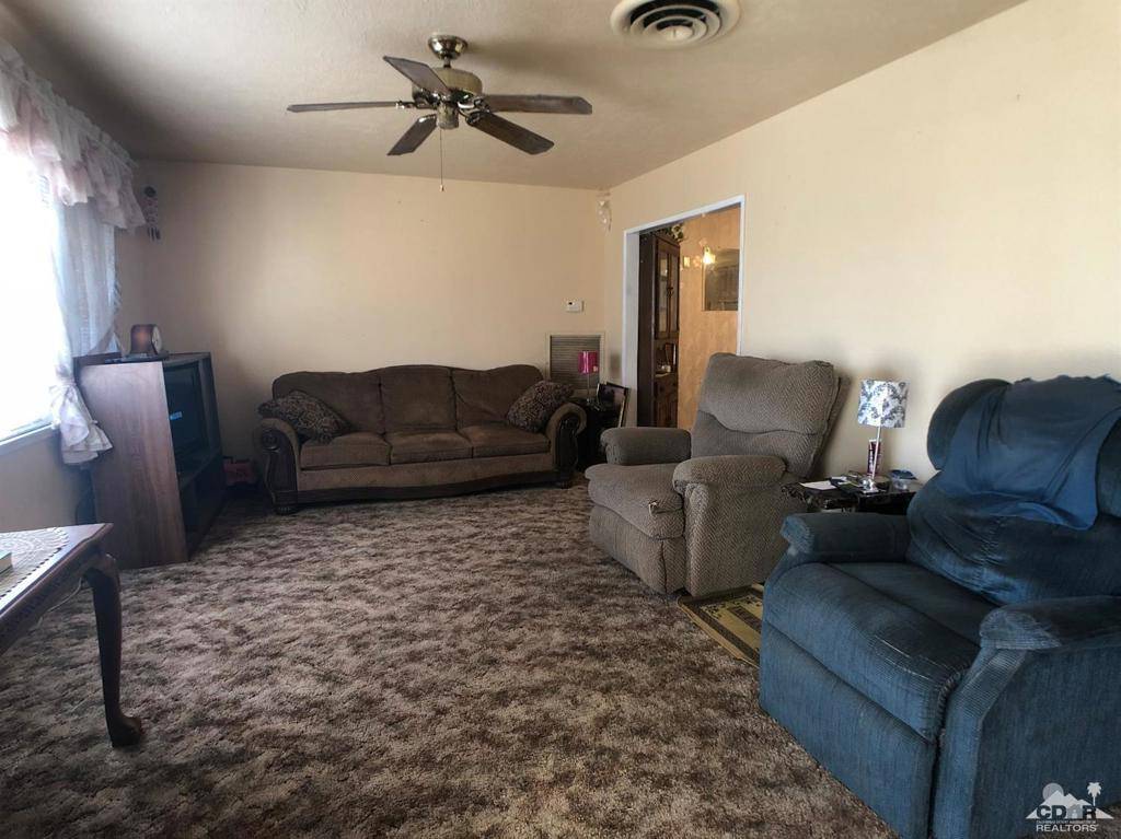 Blythe, CA 92225,511 E Murphy ST