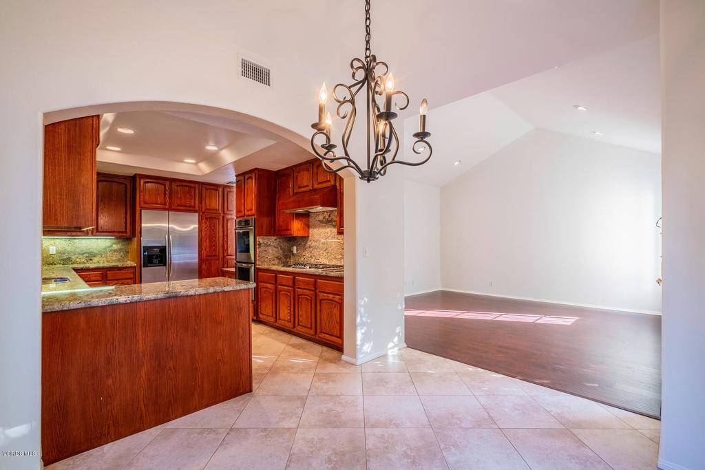 Westlake Village, CA 91362,779 Cedar Point PL