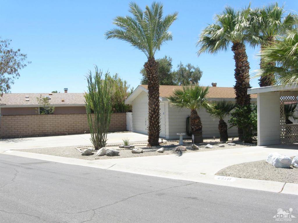 Desert Hot Springs, CA 92241,69341 Poolside DR