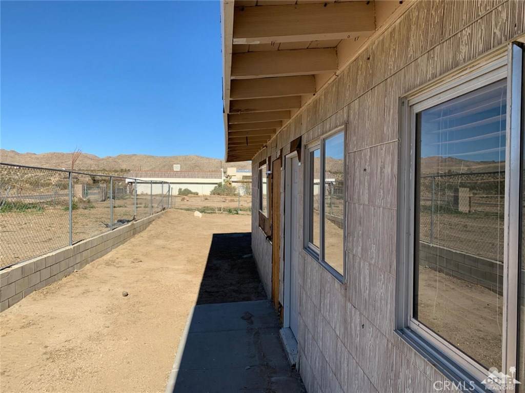 Joshua Tree, CA 92252,61714 Commercial ST