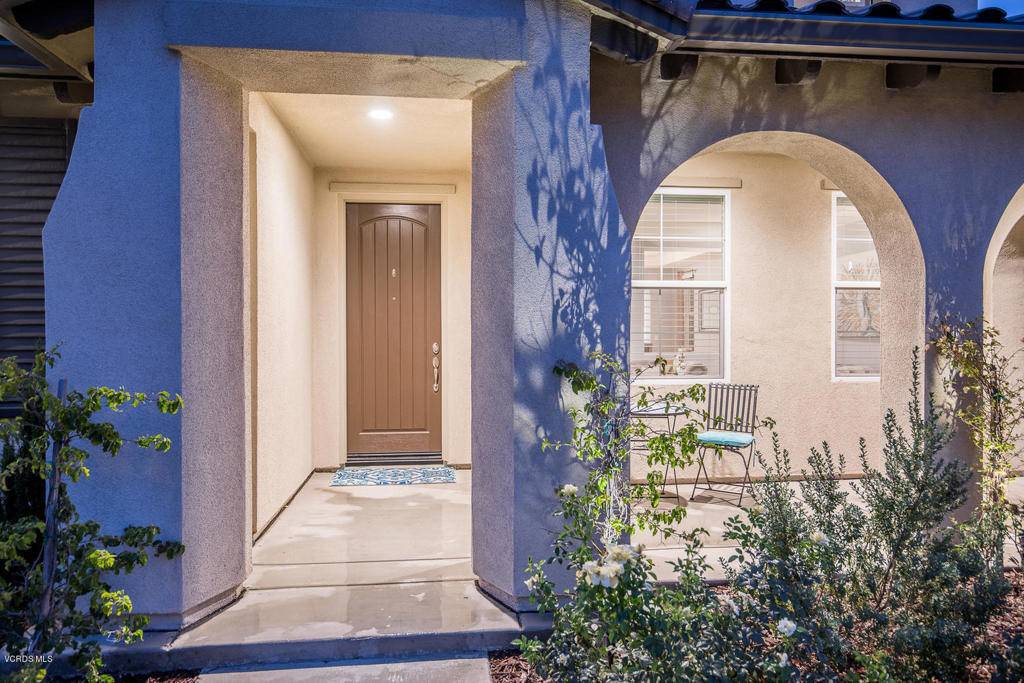 Moorpark, CA 93021,12668 Deer Grass CT