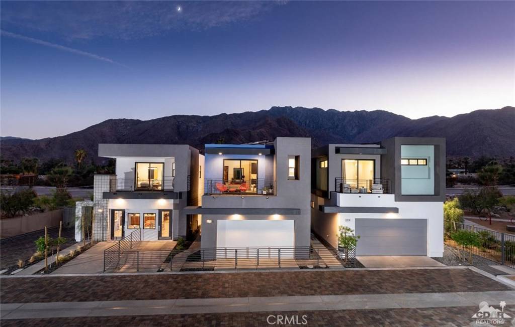 Palm Springs, CA 92262,483 Beacon WAY