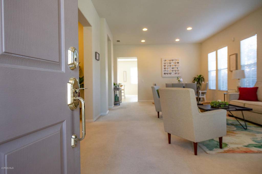 Newbury Park, CA 91320,4894 Via Camino