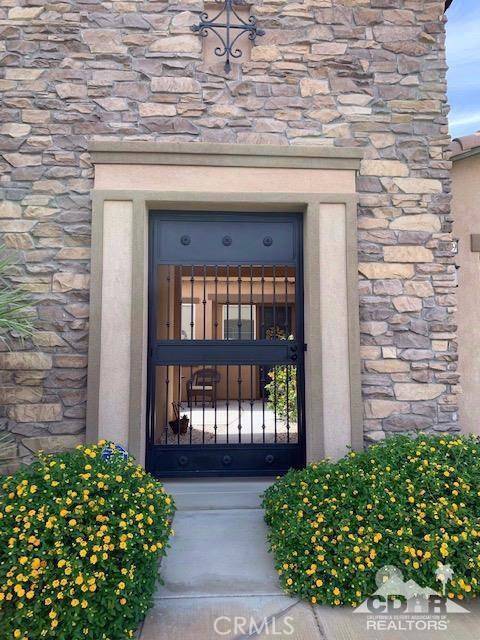 Indio, CA 92201,48219 Newport Bridge Pl PL