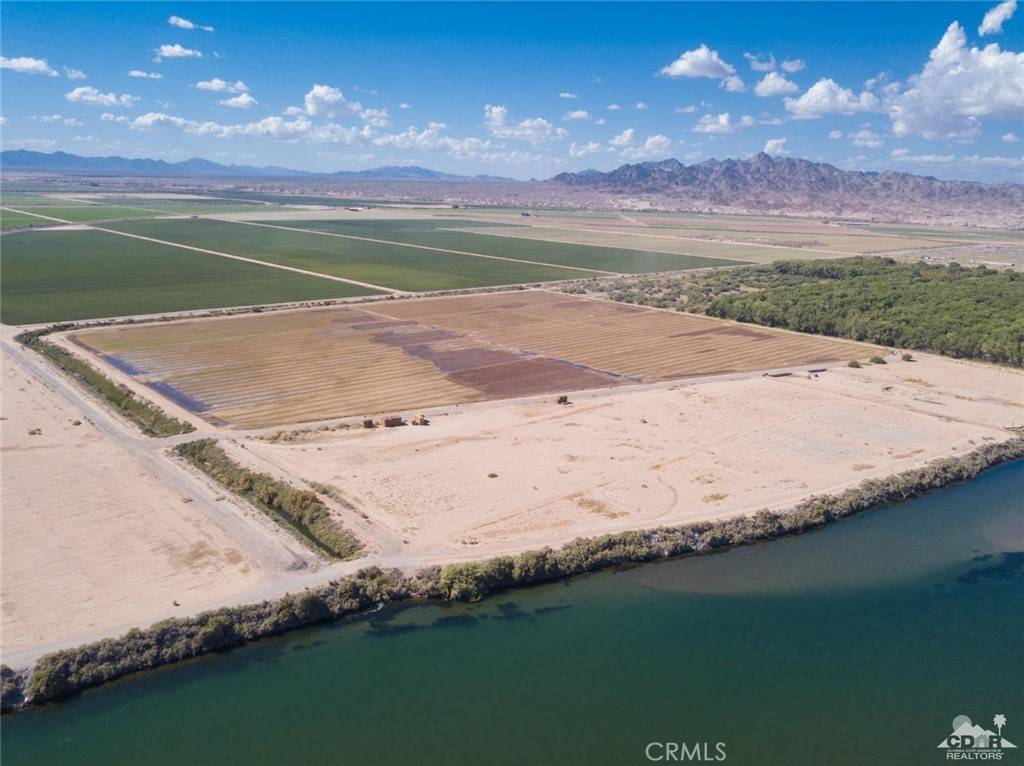 Blythe, CA 92225,0 2.5 Acres by 4th AVE