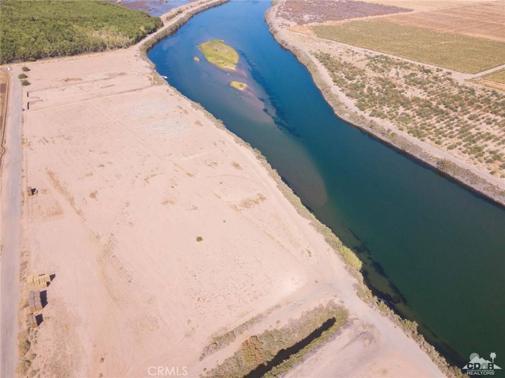 Blythe, CA 92225,0 2.5 Acres near 4th AVE