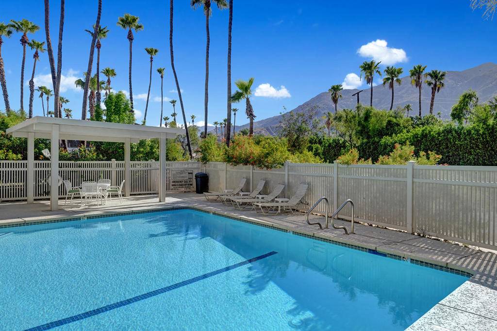 Palm Springs, CA 92262,223 W Via Escuela