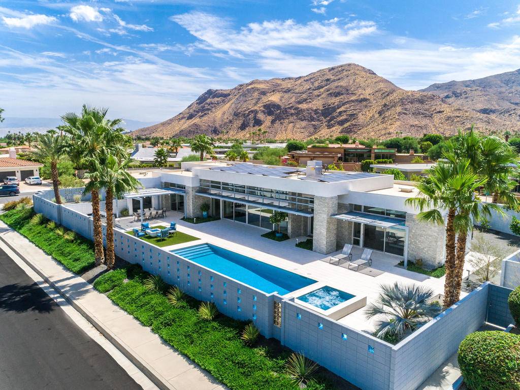 Palm Springs, CA 92264,785 E Bogert TRL