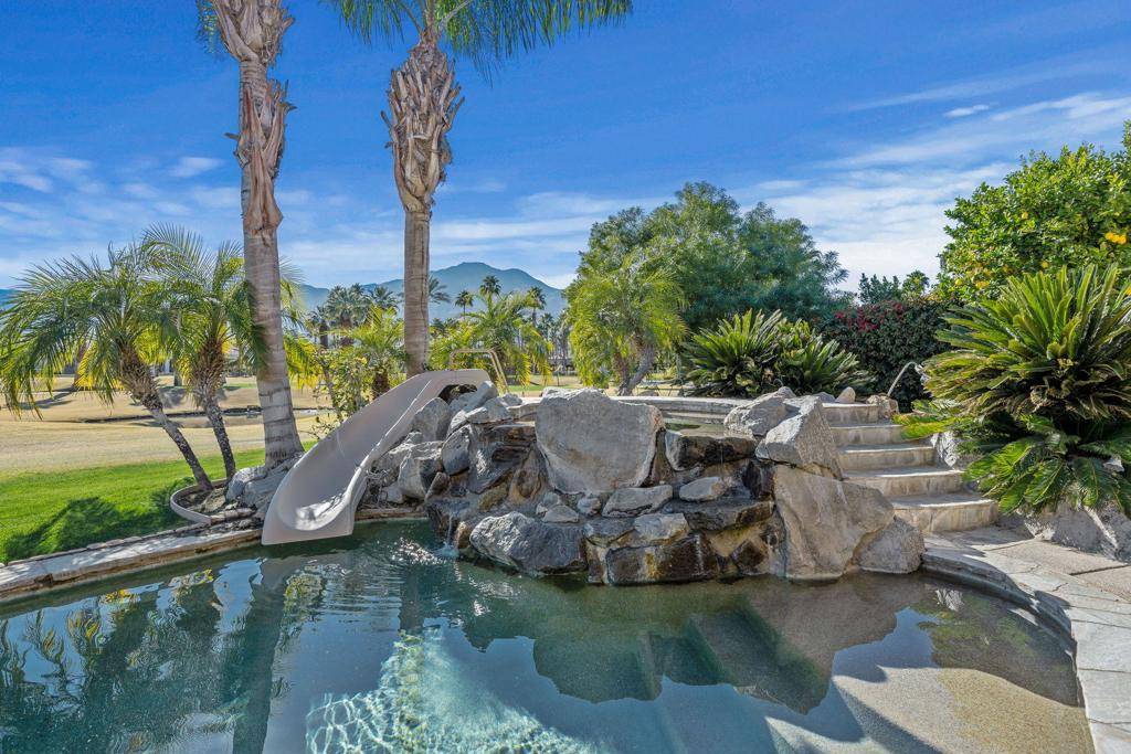 La Quinta, CA 92253,81045 Golf View DR