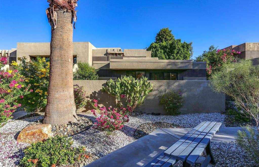 Palm Springs, CA 92262,450 Bradshaw LN #36